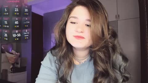 Snapshot of quinnmx chatting on 03-09-26, 06:34 Quinn online show from 03-09-26, 06:34