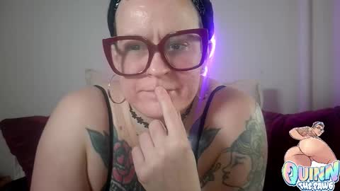 Snapshot of quinnofspades chatting on 11-20-25, 04:18 quinnofspades online show from 11-20-25, 04:18