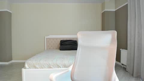 Snapshot of qwoopa chatting on 09-10-25, 08:36 Leya online show from 09-10-25, 08:36