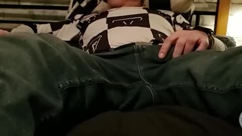 Snapshot of r27822204 chatting on 03-23-26, 05:11 r2424 online show from 03-23-26, 05:11