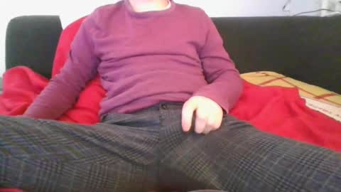 Snapshot of r3sam chatting on 01-19-25, 02:49 r3sam online show from 01-19-25, 02:49