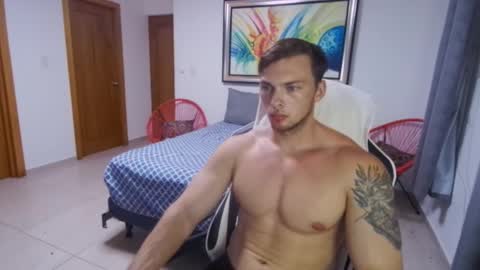 Snapshot of r9dima1998 chatting on 10-08-25, 12:08 Dmitry online show from 10-08-25, 12:08