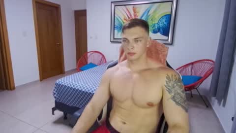 Snapshot of r9dima1998 chatting on 10-09-25, 02:53 Dmitry online show from 10-09-25, 02:53