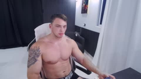 Snapshot of r9dima1998 chatting on 05-03-26, 01:11 Dmitry online show from 05-03-26, 01:11