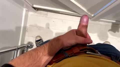 Snapshot of r_andolph chatting on 11-16-25, 12:22 r_andolph online show from 11-16-25, 12:22