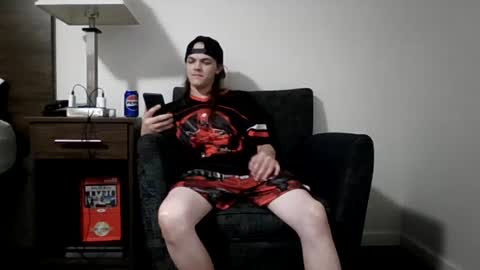 r_monkey583 online show from 09-12-25, 02:00