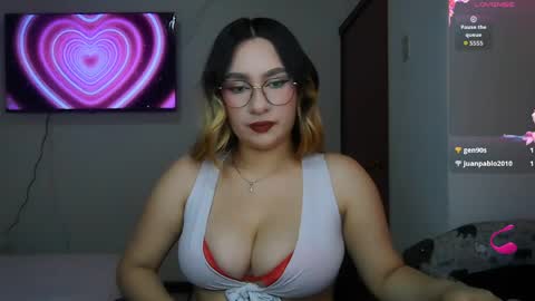 Snapshot of racchell_g22 chatting on 05-05-26, 08:39 Racchell g22 online show from 05-05-26, 08:39