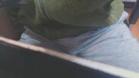 Snapshot of raccon68 chatting on 01-30-25, 05:39 Raccoon68 online show from 01-30-25, 05:39