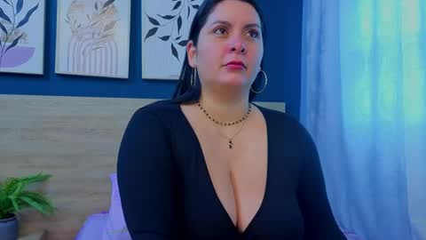 Snapshot of rachel_carlton chatting on 05-11-26, 11:49 Rachel online show from 05-11-26, 11:49