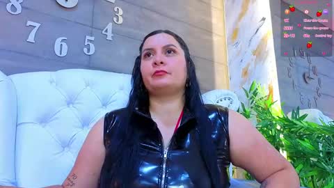 Snapshot of rachel_carlton chatting on 05-27-26, 01:41 Rachel online show from 05-27-26, 01:41