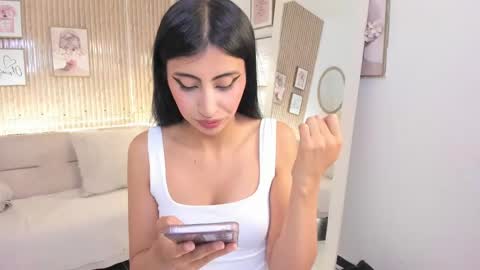 RACHEL ES online show from 09-23-25, 12:08