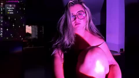 Snapshot of rachel_fo chatting on 12-10-24, 10:58 Rachel Foss online show from 12-10-24, 10:58