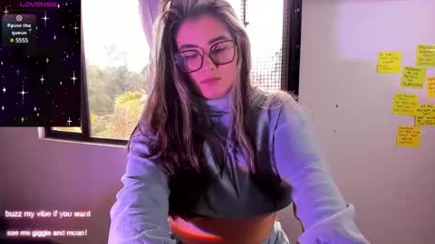 Snapshot of rachel_fo chatting on 12-16-24, 08:05 Rachel Foss online show from 12-16-24, 08:05