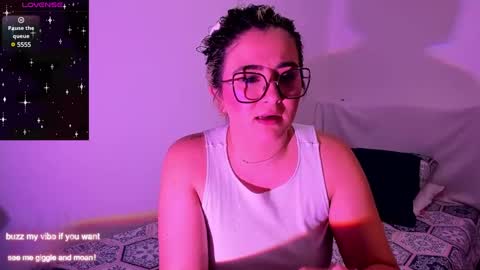 Snapshot of rachel_fo chatting on 12-21-24, 08:54 Rachel Foss online show from 12-21-24, 08:54