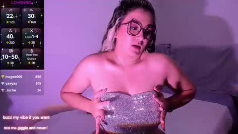 Snapshot of rachel_fo chatting on 12-31-24, 09:39 Rachel Foss online show from 12-31-24, 09:39