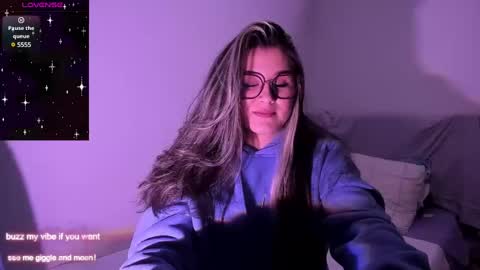 Snapshot of rachel_fo chatting on 01-03-25, 10:51 Rachel Foss online show from 01-03-25, 10:51