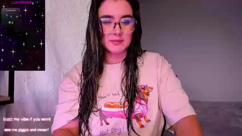 Snapshot of rachel_fo chatting on 04-07-26, 07:14 Rachel Foss online show from 04-07-26, 07:14