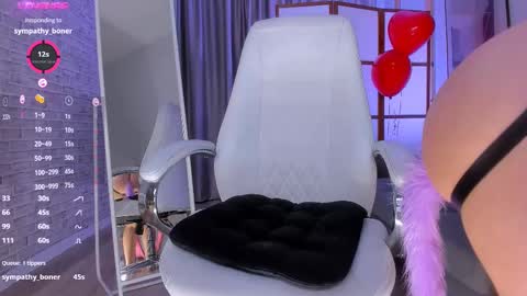 Snapshot of rachel_kelly chatting on 02-15-25, 02:58 Rachel Kelly online show from 02-15-25, 02:58