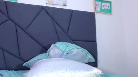 MALIKA Z online show from 12-27-24, 06:20