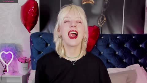 RachelCart online show from 02-08-25, 03:52