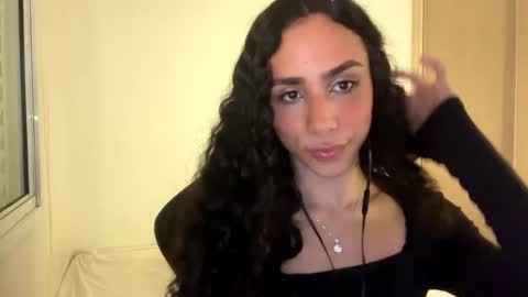 Nina online show from 05-04-26, 11:23