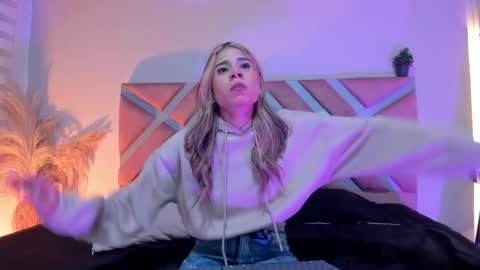 Rachell online show from 05-26-26, 03:46