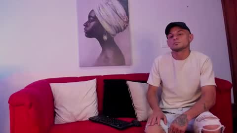 Snapshot of rachell_jacob chatting on 12-18-25, 12:44 rachell_jacob online show from 12-18-25, 12:44