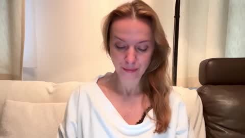 Snapshot of rachelldelicious chatting on 01-22-25, 07:25 Rachel online show from 01-22-25, 07:25