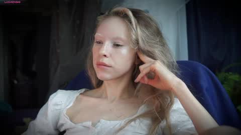 Snapshot of radiant_ada chatting on 04-30-26, 11:05 ada online show from 04-30-26, 11:05