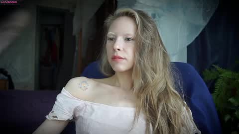 Snapshot of radiant_ada chatting on 05-09-26, 10:20 ada online show from 05-09-26, 10:20