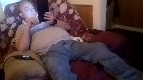 Snapshot of radiomantim chatting on 02-11-26, 03:06 Radioman for fun online show from 02-11-26, 03:06