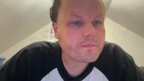 Snapshot of raeganv chatting on 02-12-26, 11:16 raeganv online show from 02-12-26, 11:16