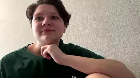 Snapshot of raegriego chatting on 05-19-26, 01:56 Emmie online show from 05-19-26, 01:56