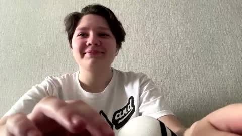 Snapshot of raegriego chatting on 05-23-26, 01:00 Emmie online show from 05-23-26, 01:00