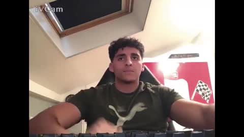 raes online show from 02-10-25, 04:36