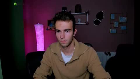 Snapshot of rafael_bien chatting on 11-21-25, 08:40 rafael online show from 11-21-25, 08:40