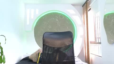 R A F A E L online show from 10-08-25, 08:17