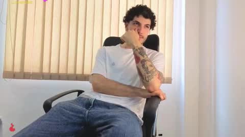 R A F A E L online show from 03-17-26, 08:45