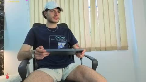 R A F A E L online show from 03-25-26, 08:59