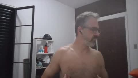 Big Uncle Jungle online show from 10-18-25, 04:04