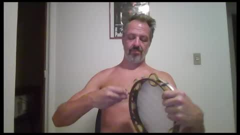 Snapshot of rafaelsel chatting on 02-17-26, 01:57 Big Uncle Jungle online show from 02-17-26, 01:57