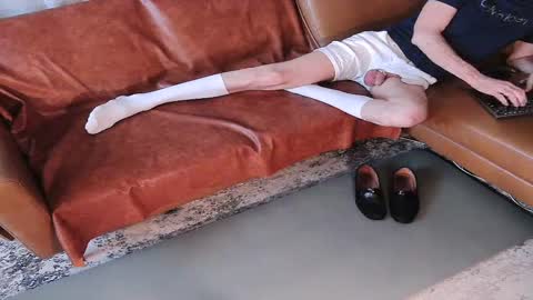 DressSock Shoe online show from 06-26-26, 05:12