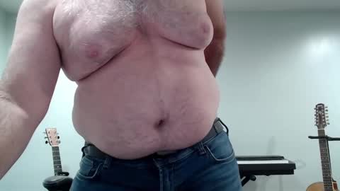 Snapshot of ragin_hardon001 chatting on 01-19-25, 08:51 Ray online show from 01-19-25, 08:51