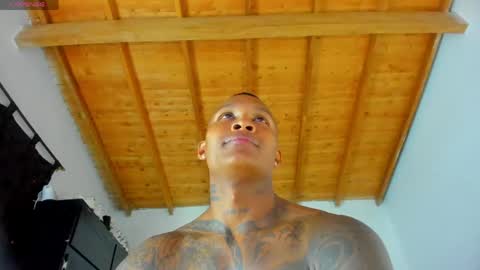 Snapshot of ragnarhot24 chatting on 05-09-26, 10:37 Andres H online show from 05-09-26, 10:37