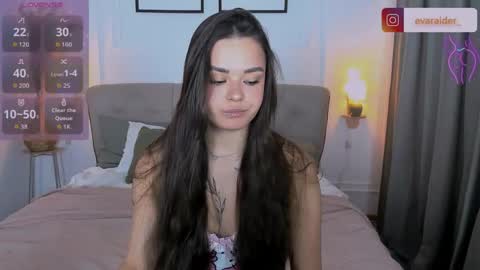 Snapshot of raidereva_ chatting on 05-25-26, 04:51 Eva online show from 05-25-26, 04:51