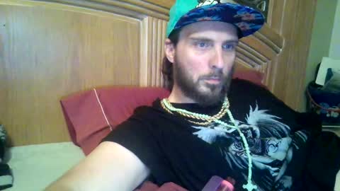 Snapshot of raidersman757 chatting on 11-18-25, 05:45 hitman online show from 11-18-25, 05:45