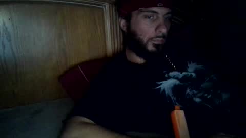 Snapshot of raidersman757 chatting on 12-14-25, 06:19 hitman online show from 12-14-25, 06:19