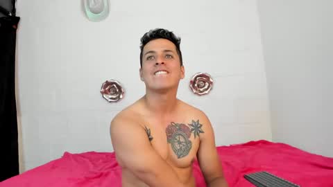 Snapshot of raiiaan_torricely chatting on 12-24-24, 05:38 Rayan online show from 12-24-24, 05:38