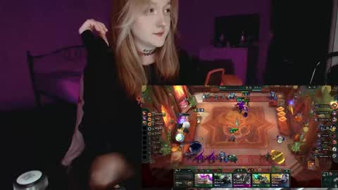 Snapshot of raiingurl chatting on 04-24-26, 10:01 Kate online show from 04-24-26, 10:01