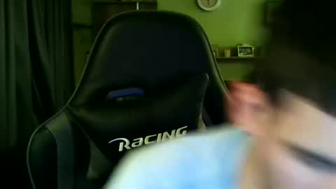 Snapshot of raimondo32 chatting on 12-16-24, 05:11 Raimondo te Paste online show from 12-16-24, 05:11